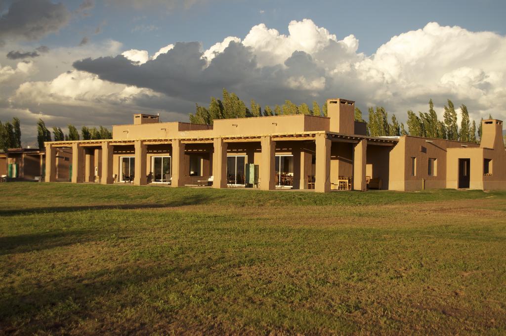 Posada Paso De Los Patos Hotel Бареал Екстериор снимка